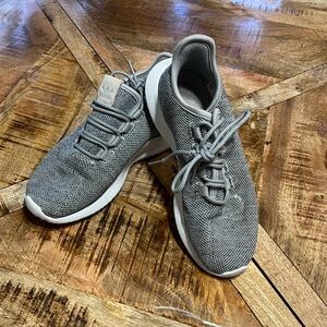 💚 3 for $15 Adidas sneakers grey tubular
